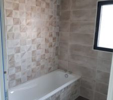 Salle de bain enfant joint fini