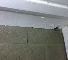 Humidité sur le polystyrène sous la maison