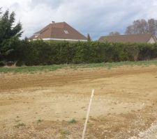 Premi&egrave;re vue du terrain en f&eacute;vrier 2017. Le soir m&ecirc;me nous avions donn&eacute; notre r&eacute;ponse pour r&eacute;server le terrain...