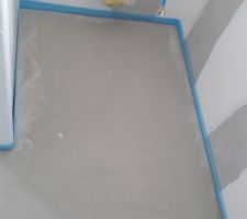 Chape coulée, en cours de séchage - Toilettes rdc