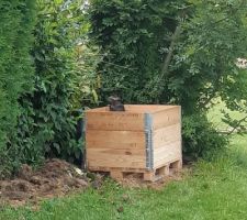 Caisse à composte plus qu'à peindre
