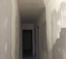 Prêt à peindre couloir et hall