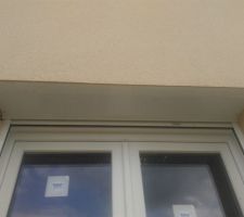 Petit détail à reprendre de l'enduit extérieur coin gauche