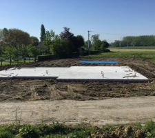 Dalle sur vide sanitaire tr&egrave;s bien r&eacute;alis&eacute;e en un seul coulage