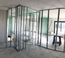 Rails des cloisons