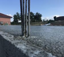 Le ferraillage a été installé juste avant de couler. J'espère que tout est bien relier et que je n'aurai pas de pb.