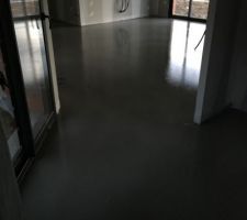 Chape lisse coulée