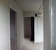 Placo installé couloir étage