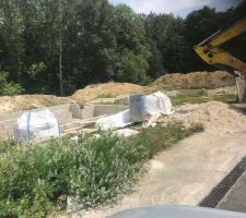 Montage des murs du vide sanitaire