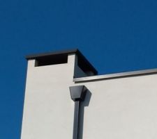 Chapeau de cheminée peint