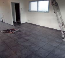 Peinture et carrelage rdc