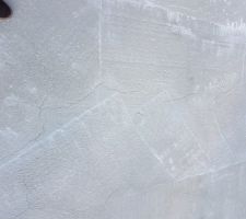 Fissures sur la dalle
