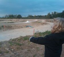 Ma fille qui contemple !