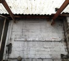 Vue entre dernière toiture et extension
