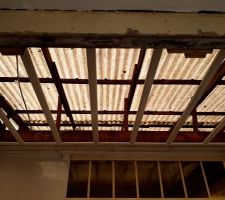 Vue entre dernière toiture et extension