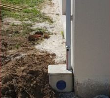 Puisard installé a toutes les descentes de gouttiéres.