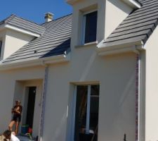 Terrassement pour la pose des fourreaux gaz en cours....
