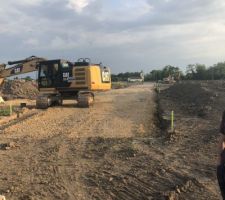 Viabilisation en cours et marquage du lotissement