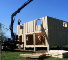 Mise en place des murs de l'étage et lisse haute.