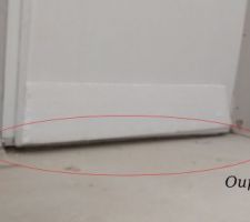 Problème : porte du cellier menant à l'extérieur trop basse pour permettre le coulage de la chape.