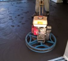 Salon béton surfacé