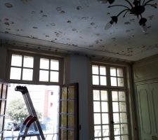 Chambre rue, plafond en cours