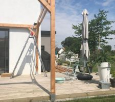 Montage Pergola en bois côté cuisine