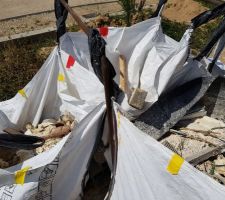 Après 3h de travail, un sac à gravats et demi de rempli