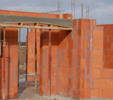 Vue sur l'entr&eacute;e.