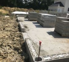 Pose 1er parpaings vue arri&egrave;re