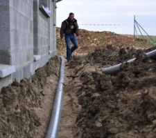 Branchement eaux pluviales et pose regard
