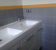 SDB des enfants terminée (an attente du miroir)