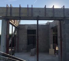 30/07/2018 : début du plancher de l?étage et travaux divers de maçonnerie