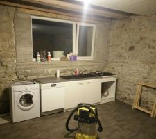 La cuisine prend forme, on ajoute LL/ LV