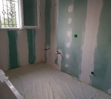 Sous couche dans la SDB