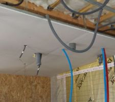 Plafond en plaques BA13
