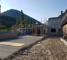 Toit de la "salle des f&ecirc;tes" en cours