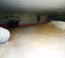 Vue sur VMC dans vide sanitaire