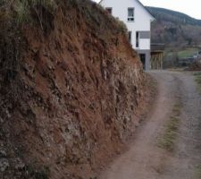 L'accès à la maison avant les travaux