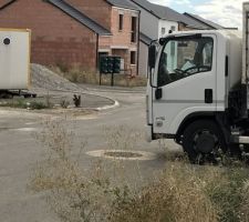 Boite aux lettres deuxième partie de rue chèvre haie