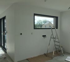 Peintures du rez-de-chaussée terminées