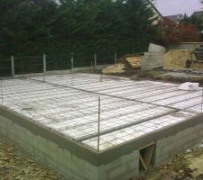 Plancher RDC : Pose des hourdis et des treillis.