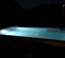 La piscine de nuit