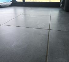 Voile de ciment... Nettoyage une heure avant, juste un passage pied nu !