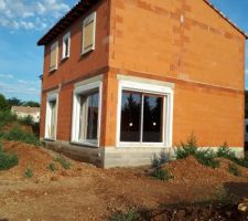 Pose des tuiles terminé quelques jours après la réception de la charpente mais pas de photo durant les vacances