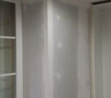 Les joints sont faits on débute le ponçage.