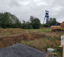 Pose des chaises et début du terrassement