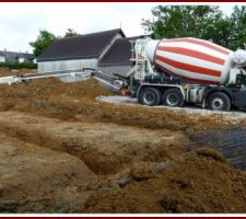 Remplissage du gros béton (première couche)