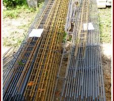 Ferraillage : les armatures métalliques sont réalisées en fonction du cahier des charges de l'étude des sols
