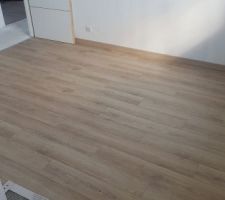 Pose du parquet et plinthes - chambre 3 (bureau)